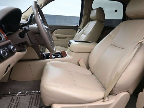 Used 2012 Chevrolet Tahoe LTZ AWD/4WD image 10