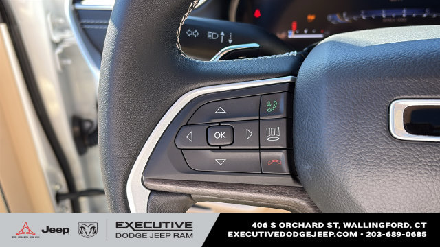 Used 2022 Jeep Grand Cherokee Limited AWD/4WD image 14