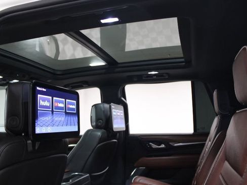 Used 2023 GMC Yukon Denali Ultimate image 3