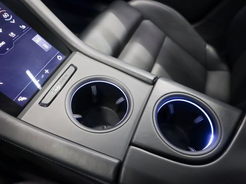 Used 2021 Porsche Taycan Turbo image 20