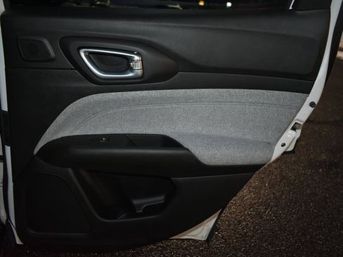 Used 2022 Jeep Compass Latitude w/ Sun and Sound Group image 42