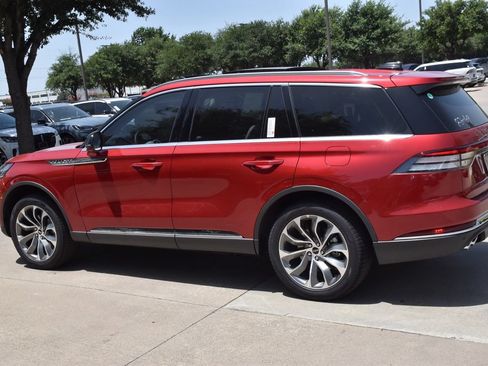 New 2026 Lincoln Aviator Reserve w/ Illumination Package AWD/4WD image 10