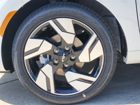 New 2025 Kia Soul GT-Line image 7