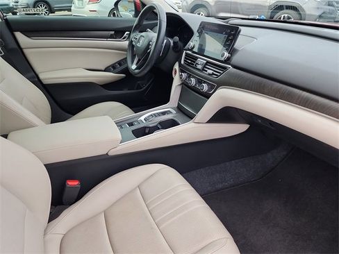 Used 2022 Honda Accord Touring image 18