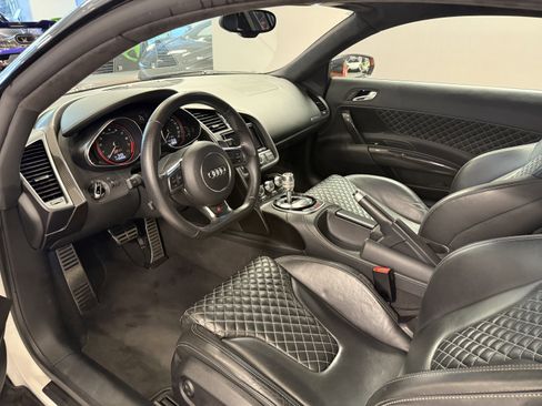 Used 2014 Audi R8 V10 plus image 11