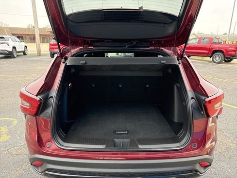 Used 2025 Chevrolet Trax RS w/ Driver Confidence Package image 18