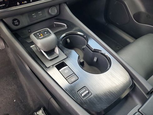 Certified 2024 Nissan Rogue SL image 24