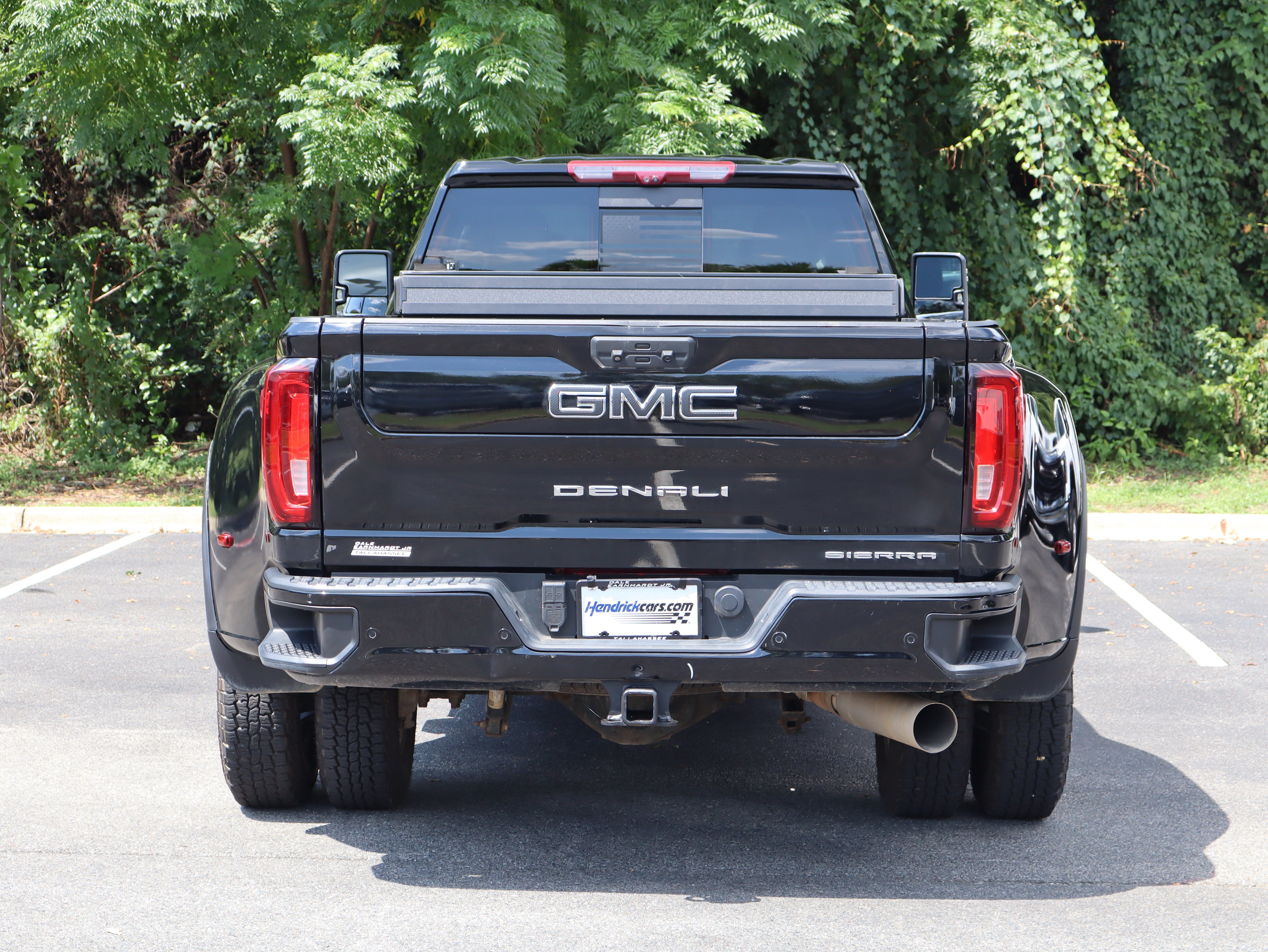 Used 2023 GMC Sierra 3500 Denali w/ Denali Ultimate Package AWD/4WD image 8