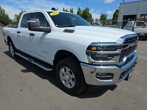 Used 2026 RAM 2500 Big Horn AWD/4WD image 7