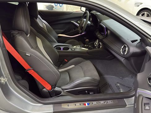 Used 2023 Chevrolet Camaro SS RWD image 33
