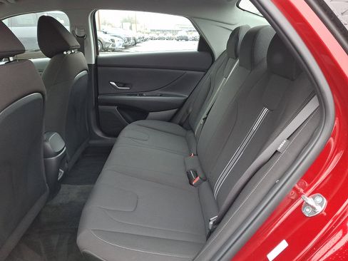 Certified 2024 Hyundai Elantra SEL image 10