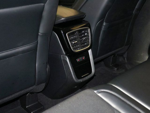 Used 2023 Lincoln Nautilus Reserve w/ Luxury Package AWD/4WD image 15