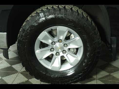 Used 2023 Chevrolet Silverado 1500 LT image 10