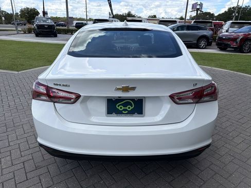 Certified 2022 Chevrolet Malibu LT w/ Leather Package FWD image 4