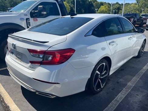 Used 2021 Honda Accord Sport image 3