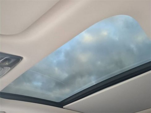 Used 2023 Genesis GV70 2.5T w/ Advanced Package image 18