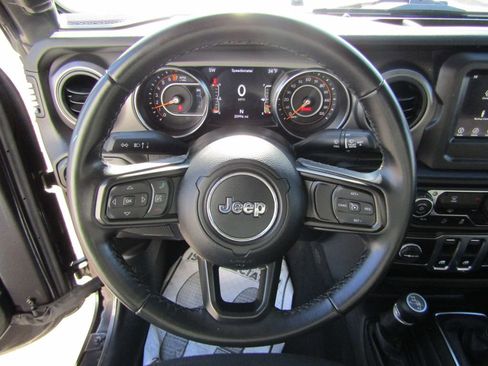 Used 2022 Jeep Wrangler Sport S image 14