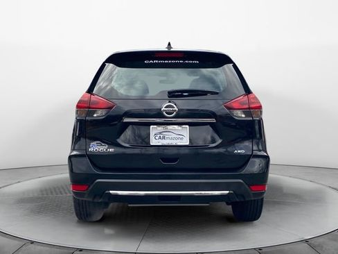 Used 2019 Nissan Rogue S image 4