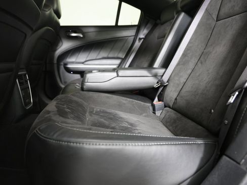 Used 2022 Dodge Charger Scat Pack w/ Dynamics Package image 3