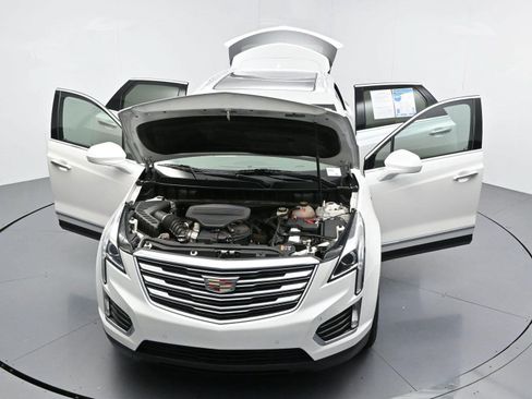 Used 2017 Cadillac XT5 Luxury w/ Driver Awareness Package FWD image 49