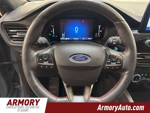Used 2024 Ford Escape ST-Line image 12