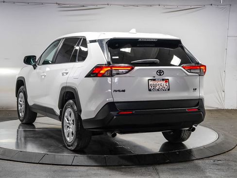 Certified 2022 Toyota RAV4 LE FWD image 3