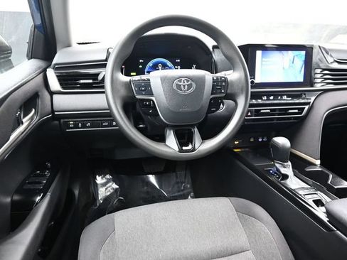 Used 2025 Toyota Camry LE FWD image 12