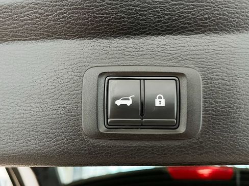 Used 2022 Mitsubishi Outlander SEL image 32