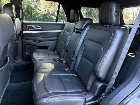 Used 2017 Ford Explorer Sport image 28