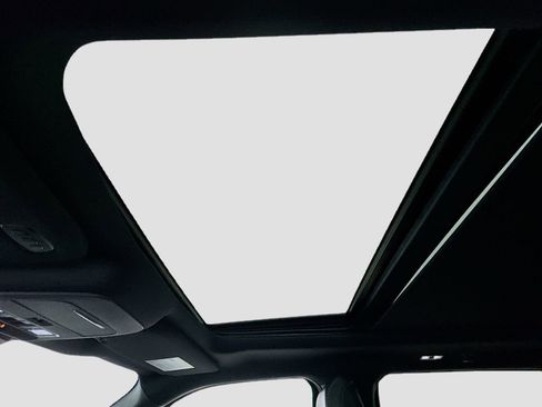 Used 2022 Ford F150 Lariat image 10