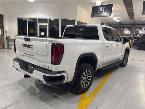 Used 2022 GMC Sierra 1500 AT4 w/ AT4 Premium Package AWD/4WD image 8
