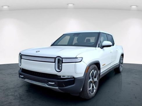 Used 2022 Rivian R1T Adventure AWD/4WD image 4