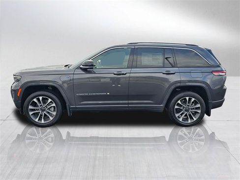 New 2023 Jeep Grand Cherokee Overland w/ Advanced Protech Group III image 3