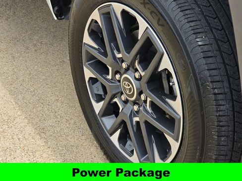 Used 2023 Toyota Tundra Limited w/ Power Package AWD/4WD image 13