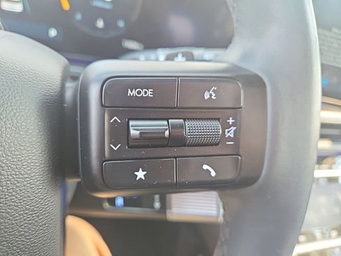 Used 2025 Hyundai Santa Fe Calligraphy image 23