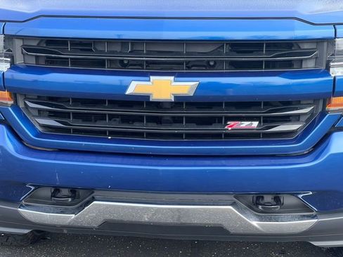 Used 2017 Chevrolet Silverado 1500 LT w/ All Star Edition AWD/4WD image 33