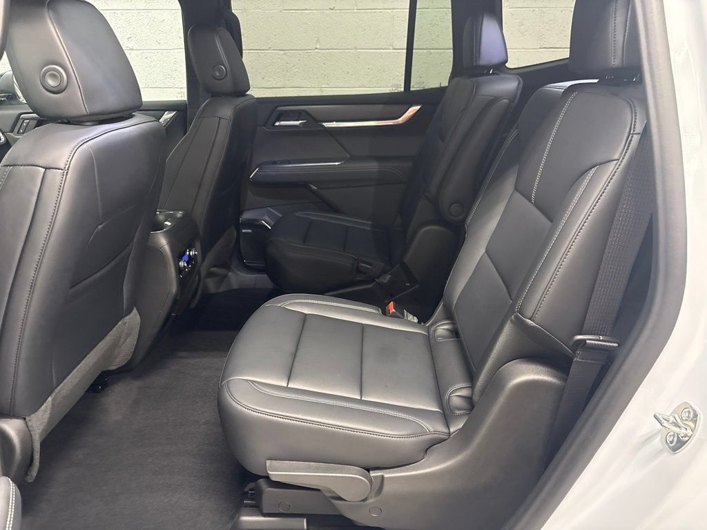 New 2027 GMC Acadia Elevation w/ Elevation Premium Package FWD image 20