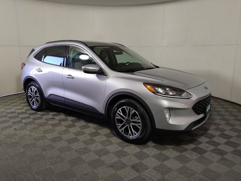 Used 2020 Ford Escape SEL image 11