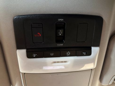 Used 2019 Nissan Altima 2.5 Platinum image 17