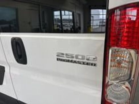 Used 2024 RAM ProMaster 2500 FWD image 26