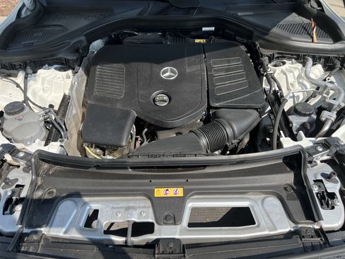 Certified 2025 Mercedes-Benz GLC 300 image 36
