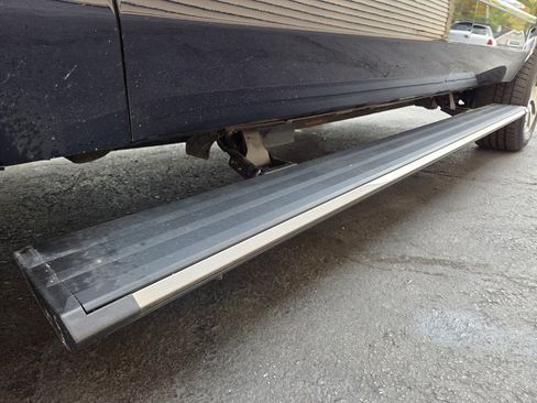 Used 2020 GMC Yukon XL Denali image 34