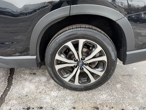 Used 2023 Subaru Forester Limited image 11