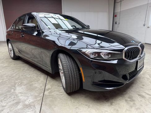 Used 2023 BMW 330i xDrive Sedan w/ Convenience Package AWD/4WD image 8
