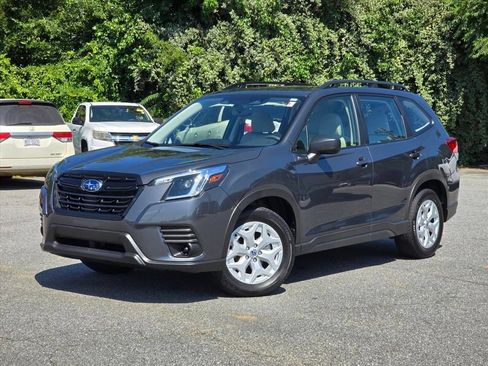 Used 2023 Subaru Forester AWD/4WD image 2