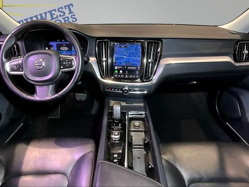 Used 2024 Volvo S60 B5 Core FWD image 8