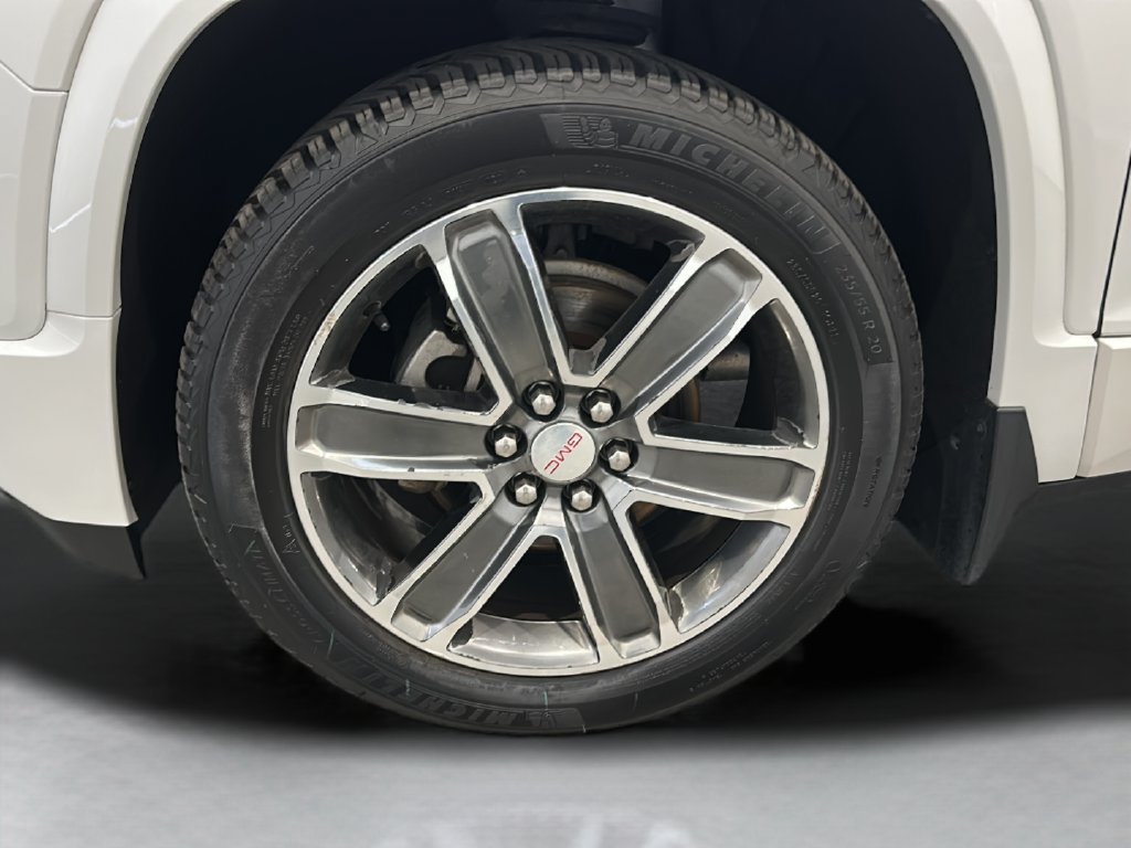 Used 2018 GMC Acadia Denali w/ Technology Package AWD/4WD image 13