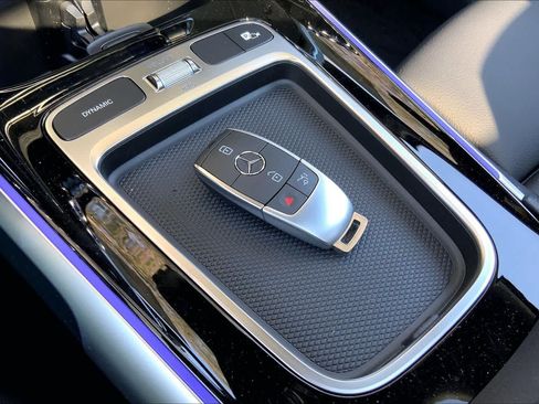 New 2026 Mercedes-Benz GLB 250 4MATIC image 21