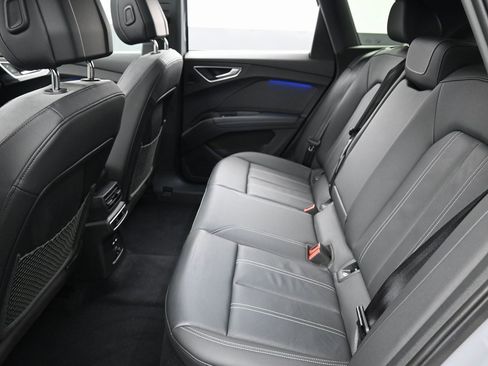 Used 2023 Audi Q4 e-tron Premium Plus w/ Premium Plus image 27