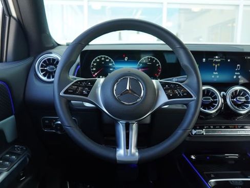 Used 2026 Mercedes-Benz GLB 250 image 21